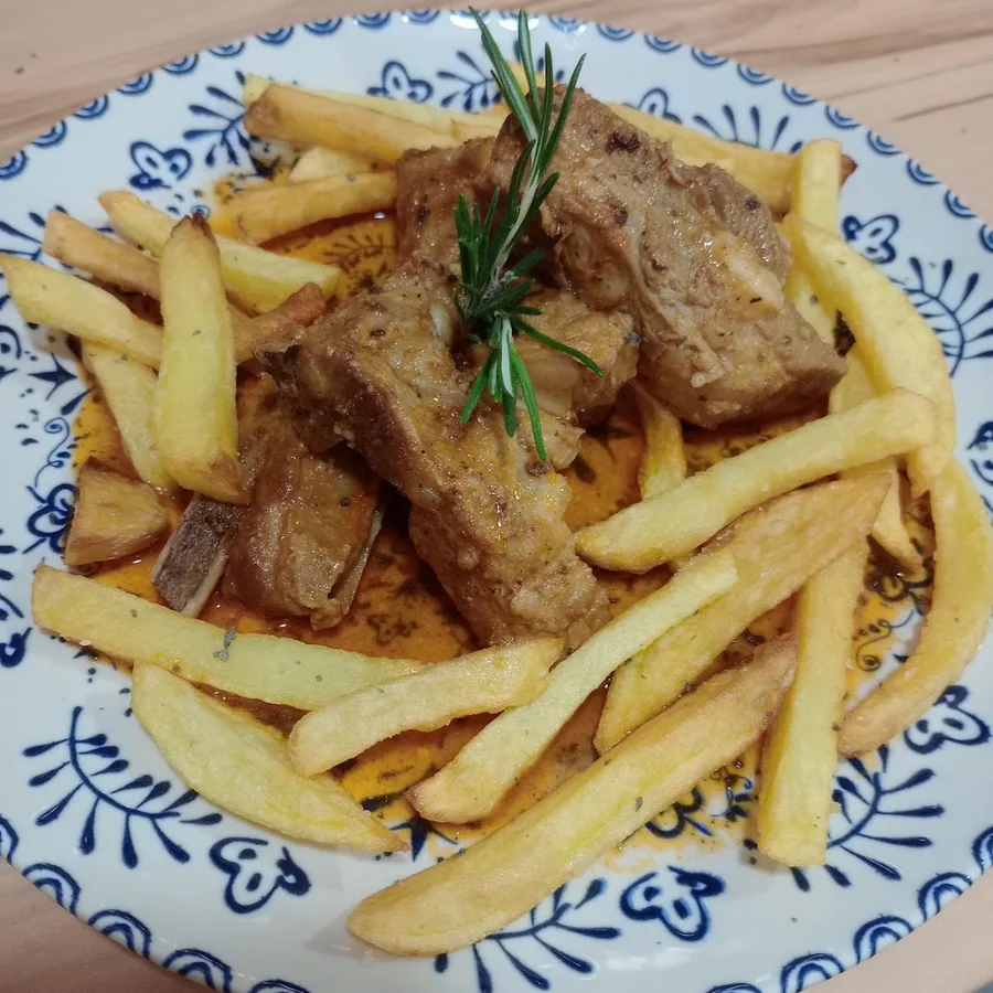 Costillas con patatas
